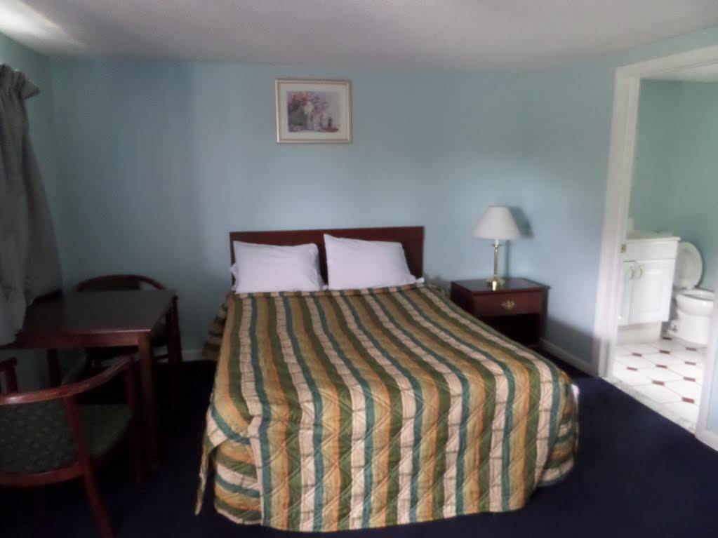 Budget Inn Dayville Eksteriør billede